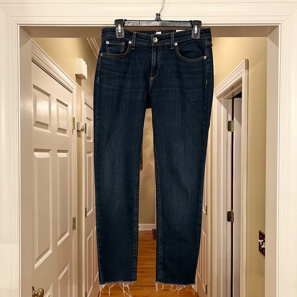 EUC Women's Rag & Bone Dre Low Rise Slim Boyfriend Jean in New Worn Size 25 - Picture 2 of 8